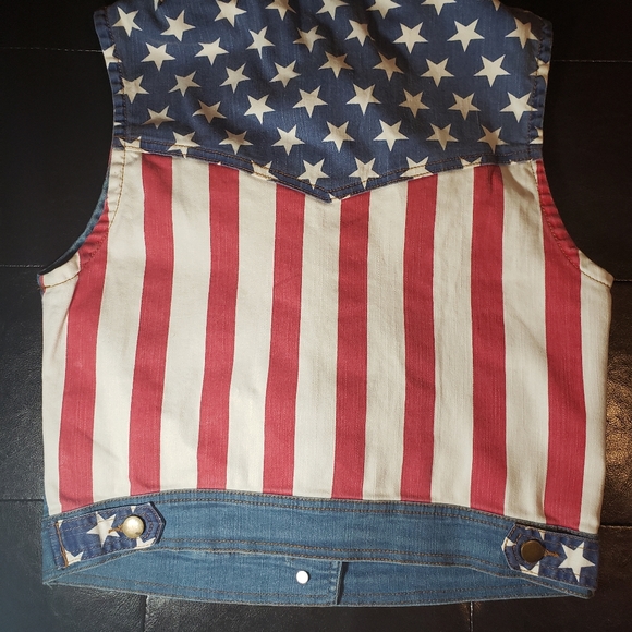 Size M - Picture 1 of 4
